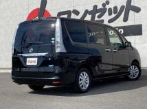 2015 Nissan Serena