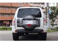 2015 Mitsubishi Pajero
