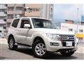 2015 Mitsubishi Pajero