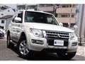 2015 Mitsubishi Pajero