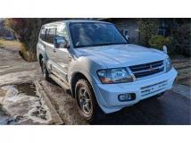 2002 Mitsubishi Pajero