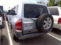 2005 Mitsubishi Pajero