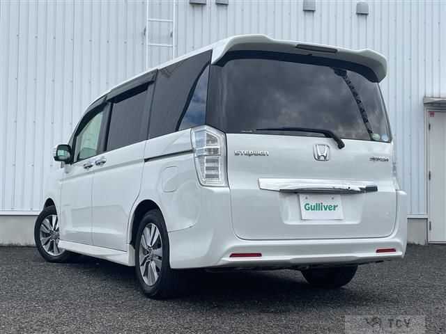 2013 Honda Step WGN