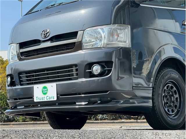 2005 Toyota Regiusace Van