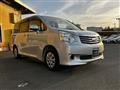 2013 Toyota Noah