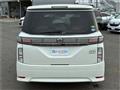 2017 Nissan Elgrand