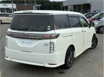 2017 Nissan Elgrand