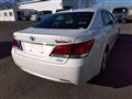 2014 Toyota Crown