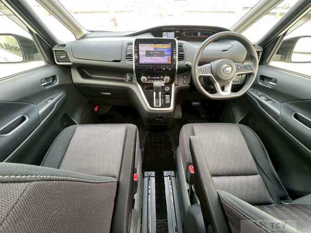 2017 Nissan Serena