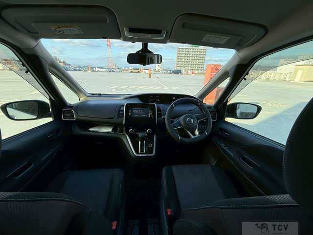 2017 Nissan Serena