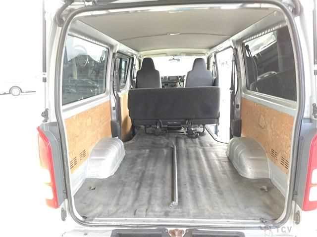 2014 Toyota Regiusace Van