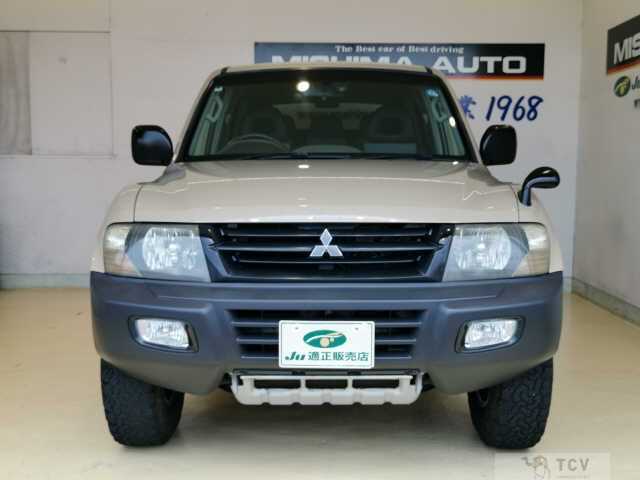 2004 Mitsubishi Pajero