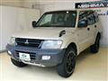 2004 Mitsubishi Pajero