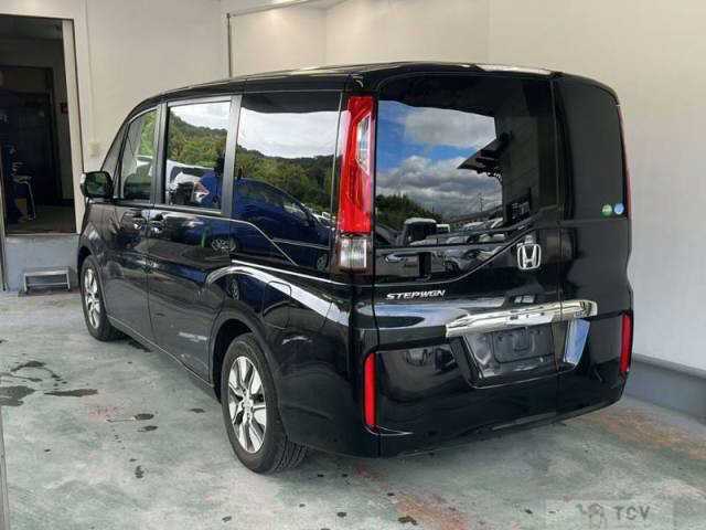 2015 Honda Step WGN