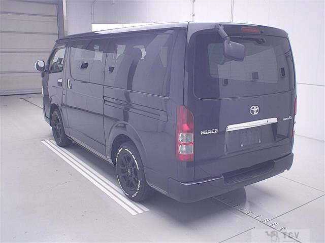 2013 Toyota Hiace