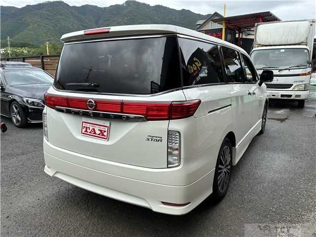 2018 Nissan Elgrand