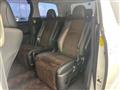 2013 Toyota Alphard