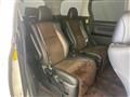 2013 Toyota Alphard