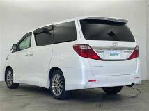 2013 Toyota Alphard