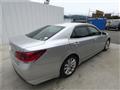 2013 Toyota Crown Hybrid