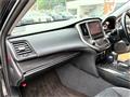 2013 Toyota Crown Hybrid