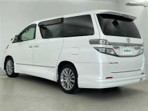 2013 Toyota Vellfire