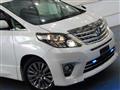 2013 Toyota Alphard