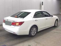 2014 Toyota Crown