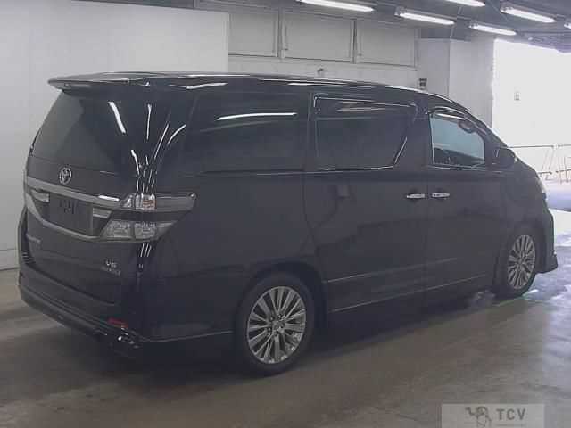 2013 Toyota Vellfire