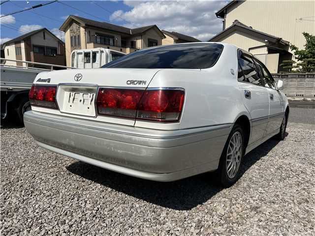 2002 Toyota Crown