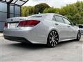 2014 Toyota Crown Hybrid