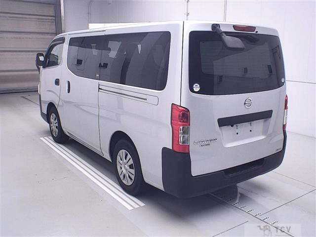 2020 Nissan NV350 Caravan