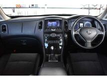2013 Nissan SKYLINE CROSSOVER