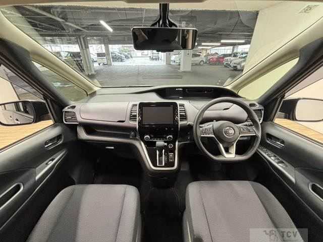 2017 Nissan Serena