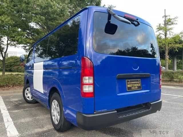 2013 Toyota Regiusace Van