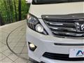 2012 Toyota Alphard