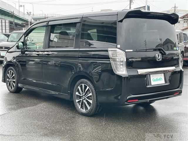 2013 Honda Step WGN