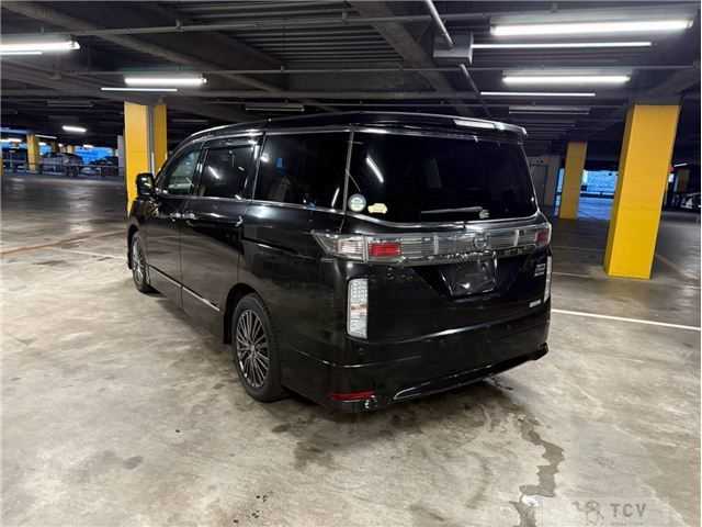 2017 Nissan Elgrand