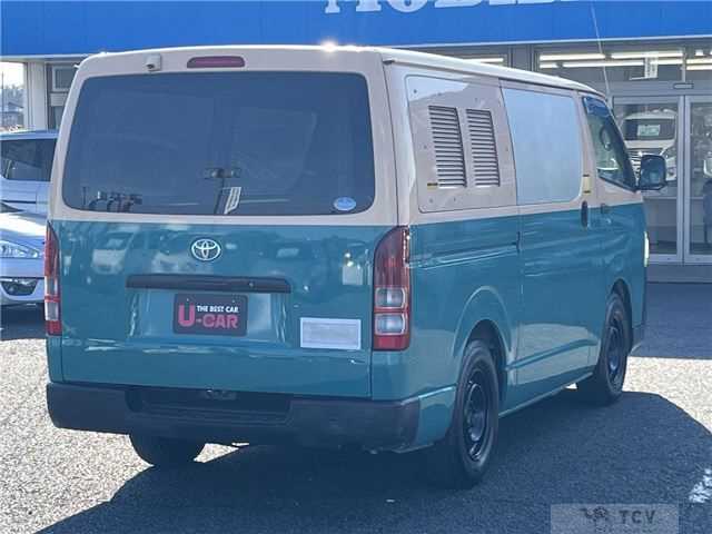 2012 Toyota Hiace