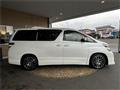 2013 Toyota Vellfire