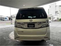 2013 Toyota Vellfire