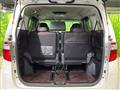 2013 Toyota Alphard