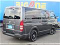 2010 Toyota Hiace Van