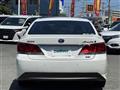 2013 Toyota Crown Hybrid