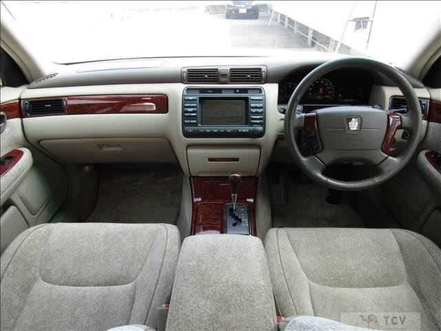 2001 Toyota Crown Majesta