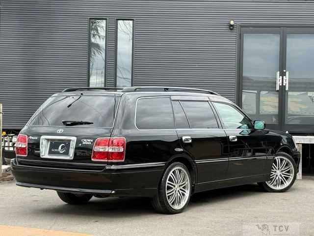 2004 Toyota Crown Estate