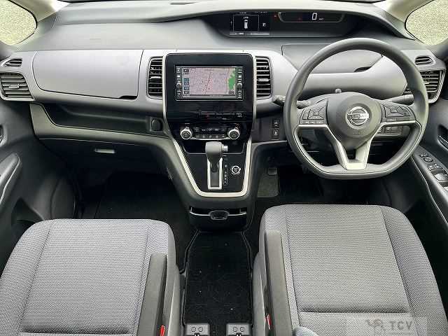 2017 Nissan Serena
