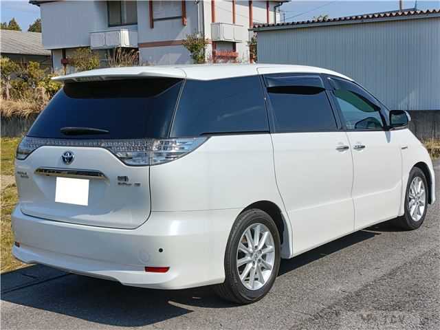 2013 Toyota Estima Hybrid