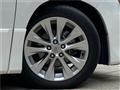 2013 Toyota Alphard