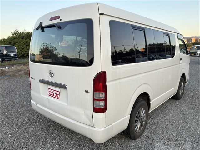 2010 Toyota Hiace